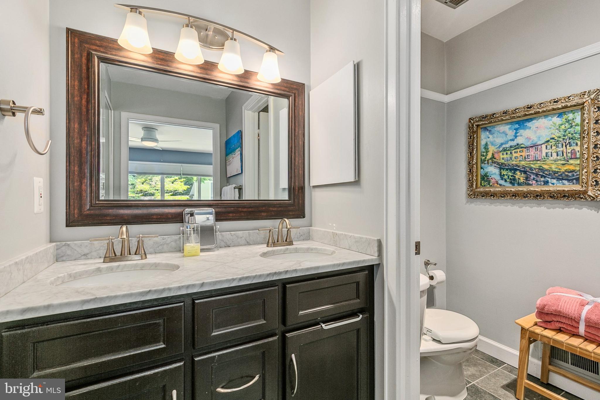 POOKS HILL - Residential