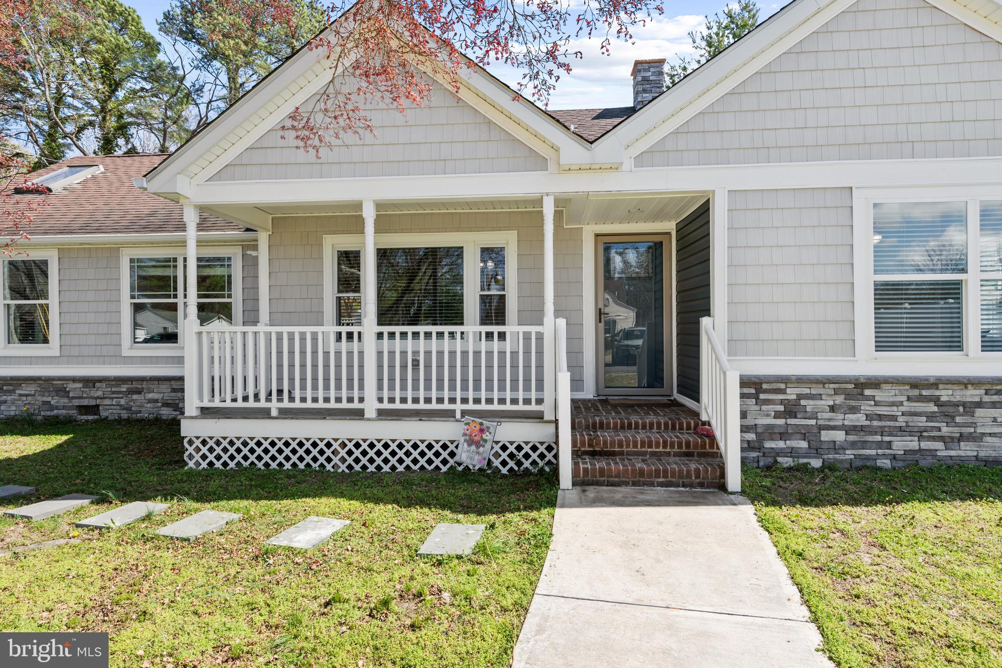 209 LOUISE AVENUE