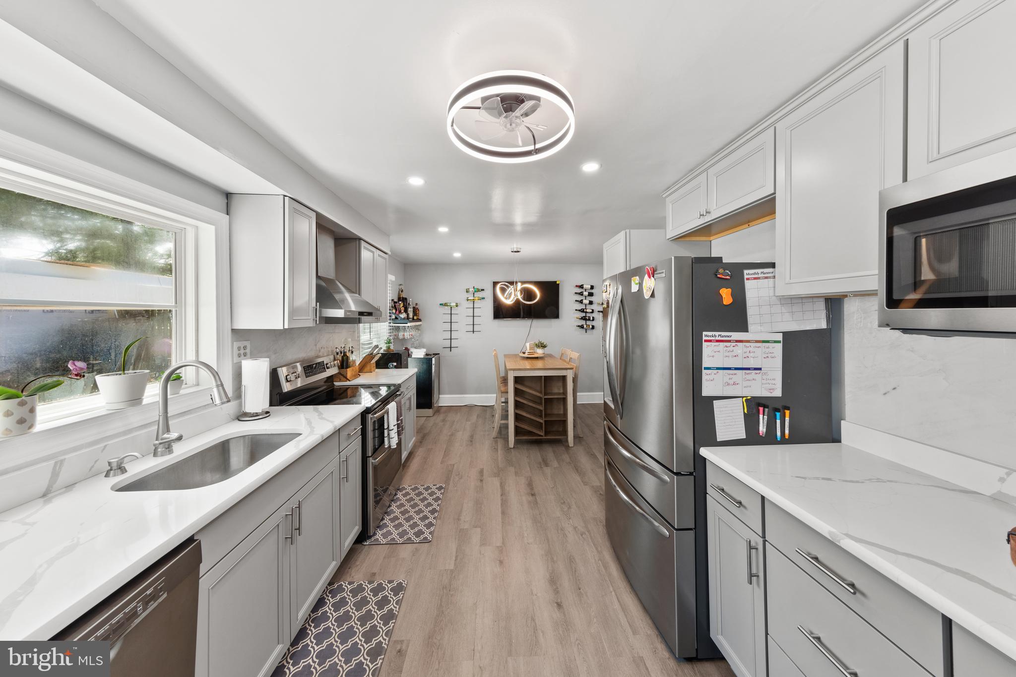 FAIRFIELD - Residential