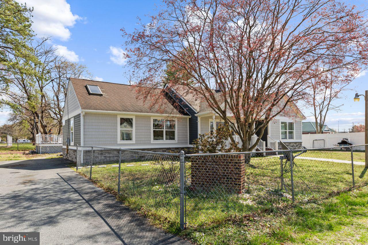 209 LOUISE AVENUE