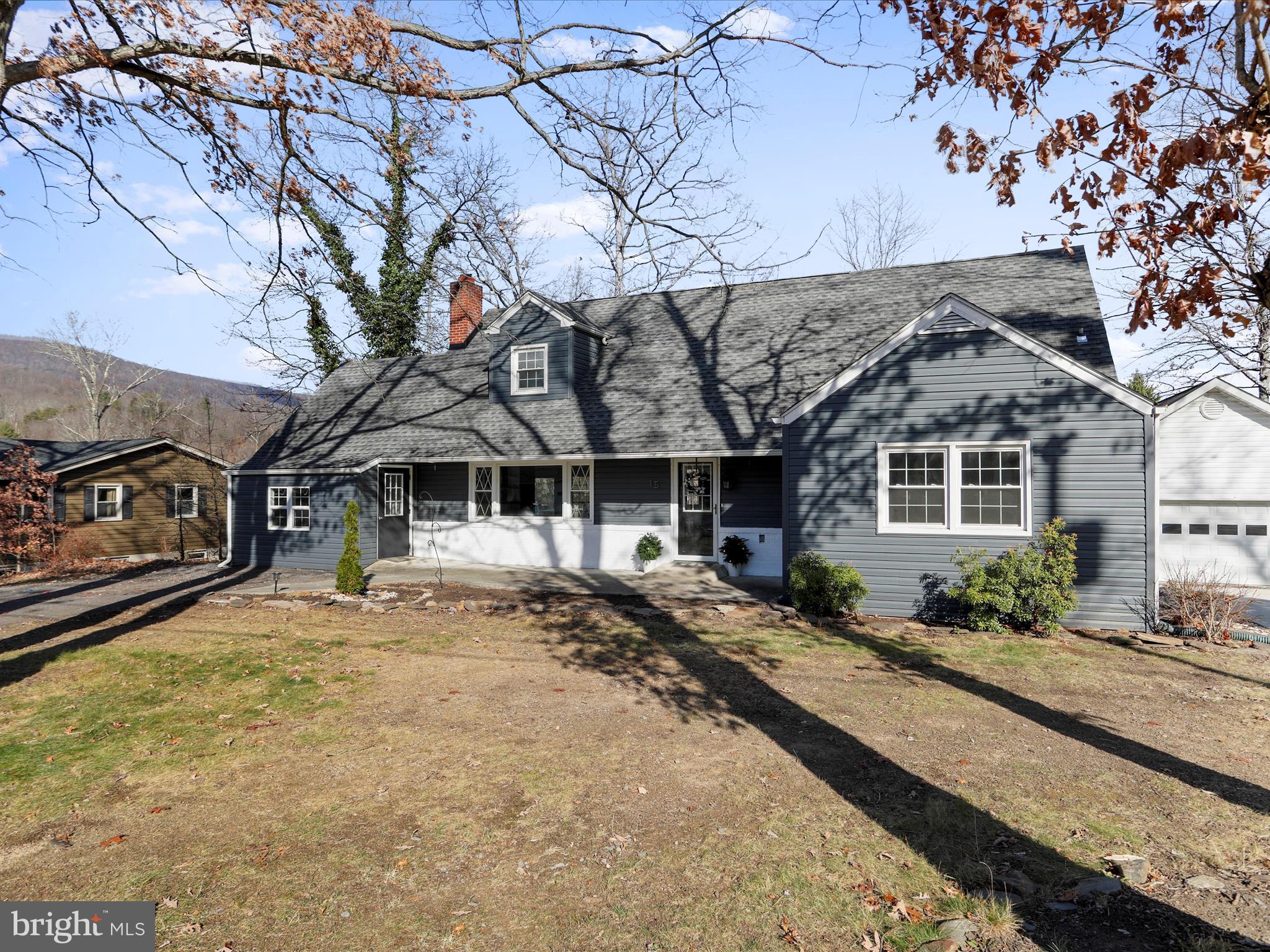 15 WARFIELD PLACE