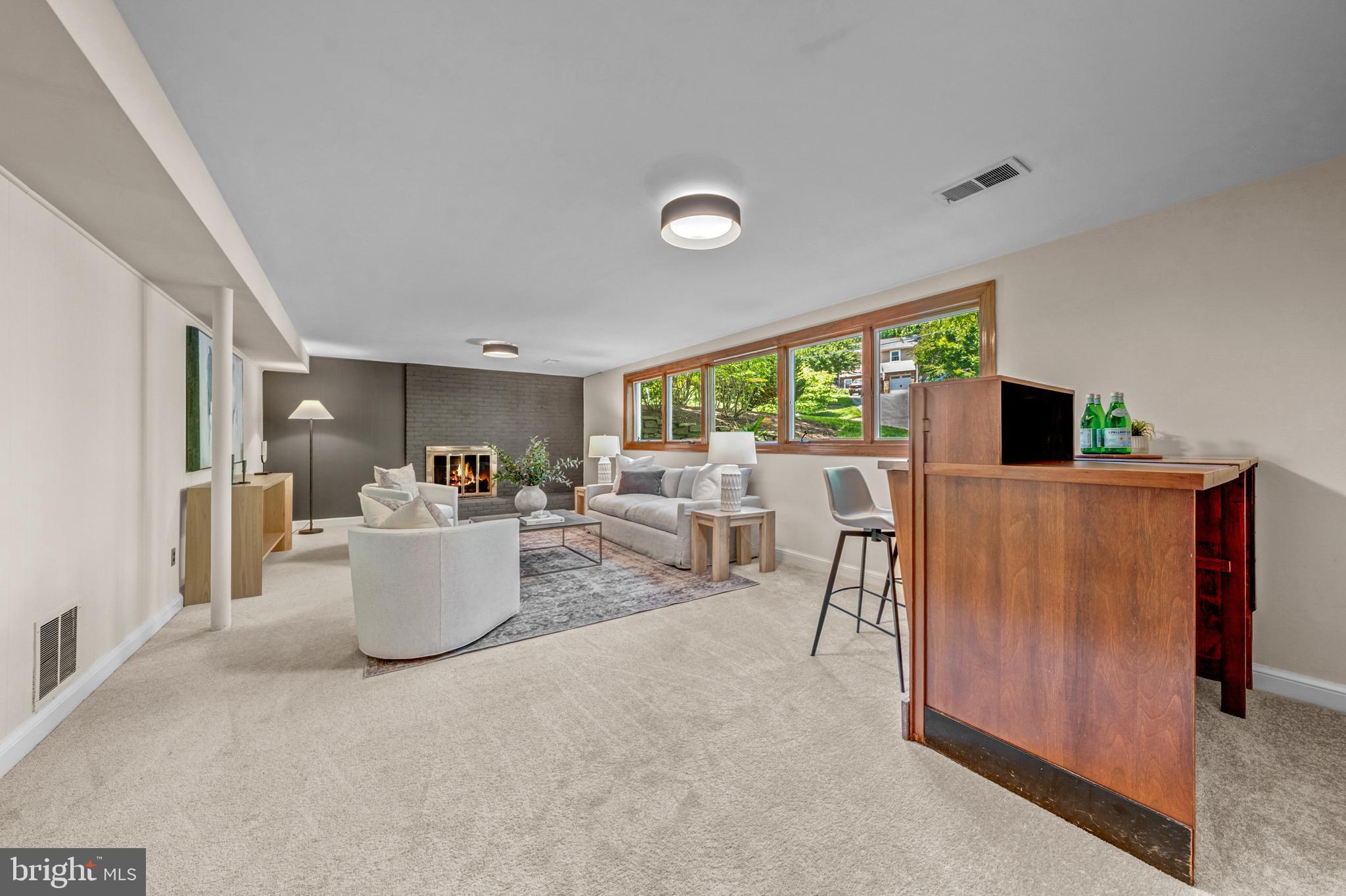 BELLEVUE FOREST - Residential