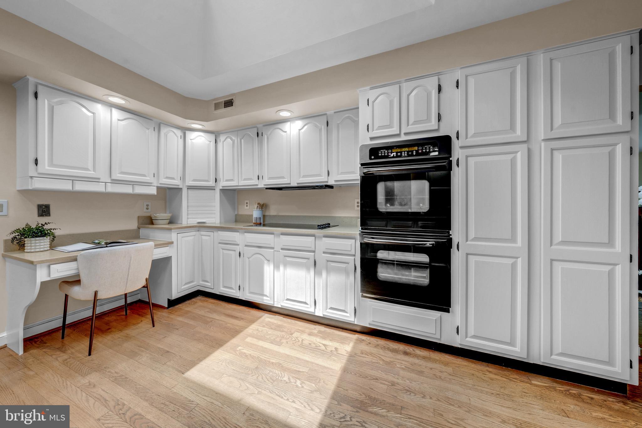 BELLEVUE FOREST - Residential