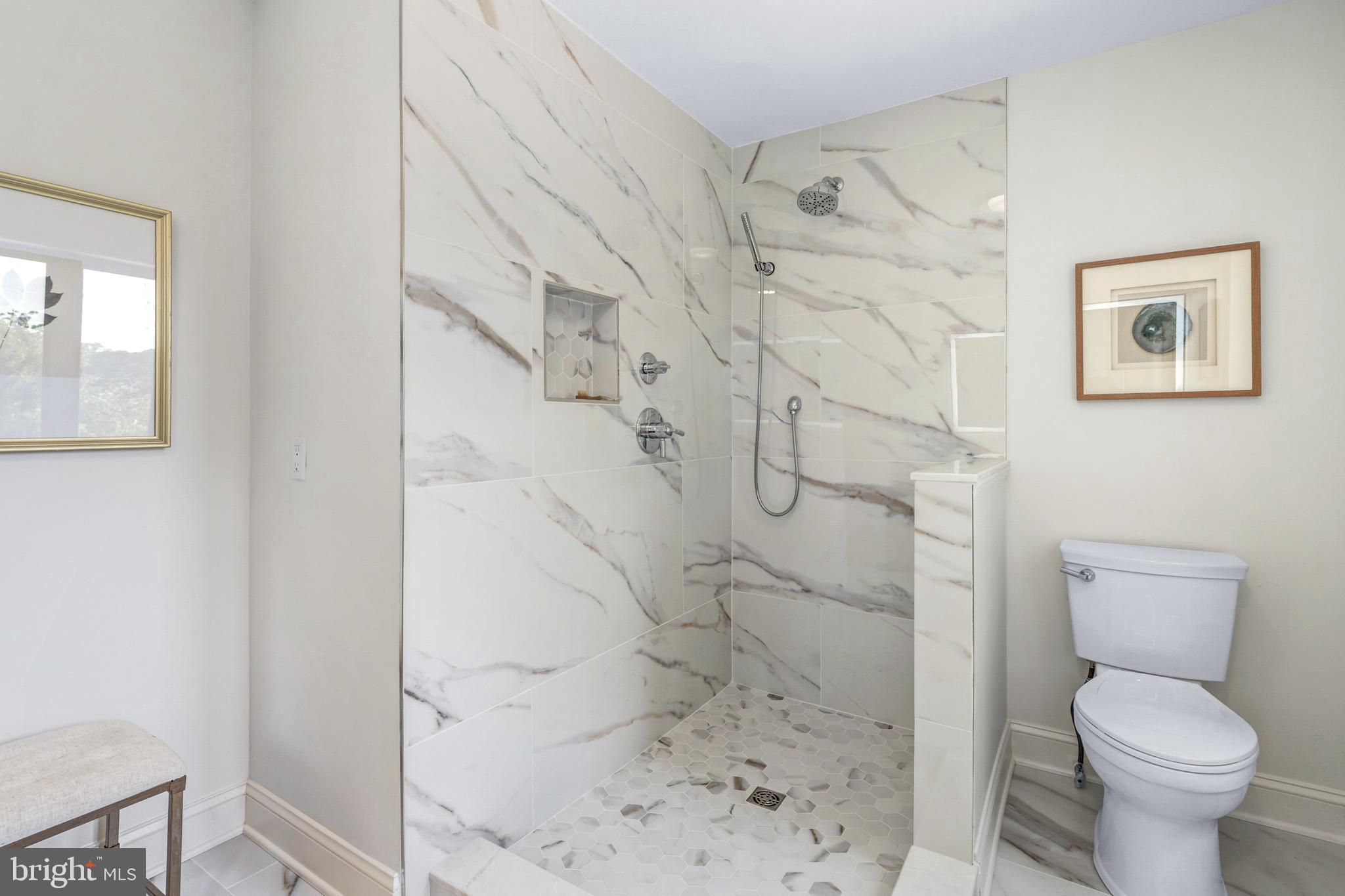 BELLEVUE FOREST - Residential