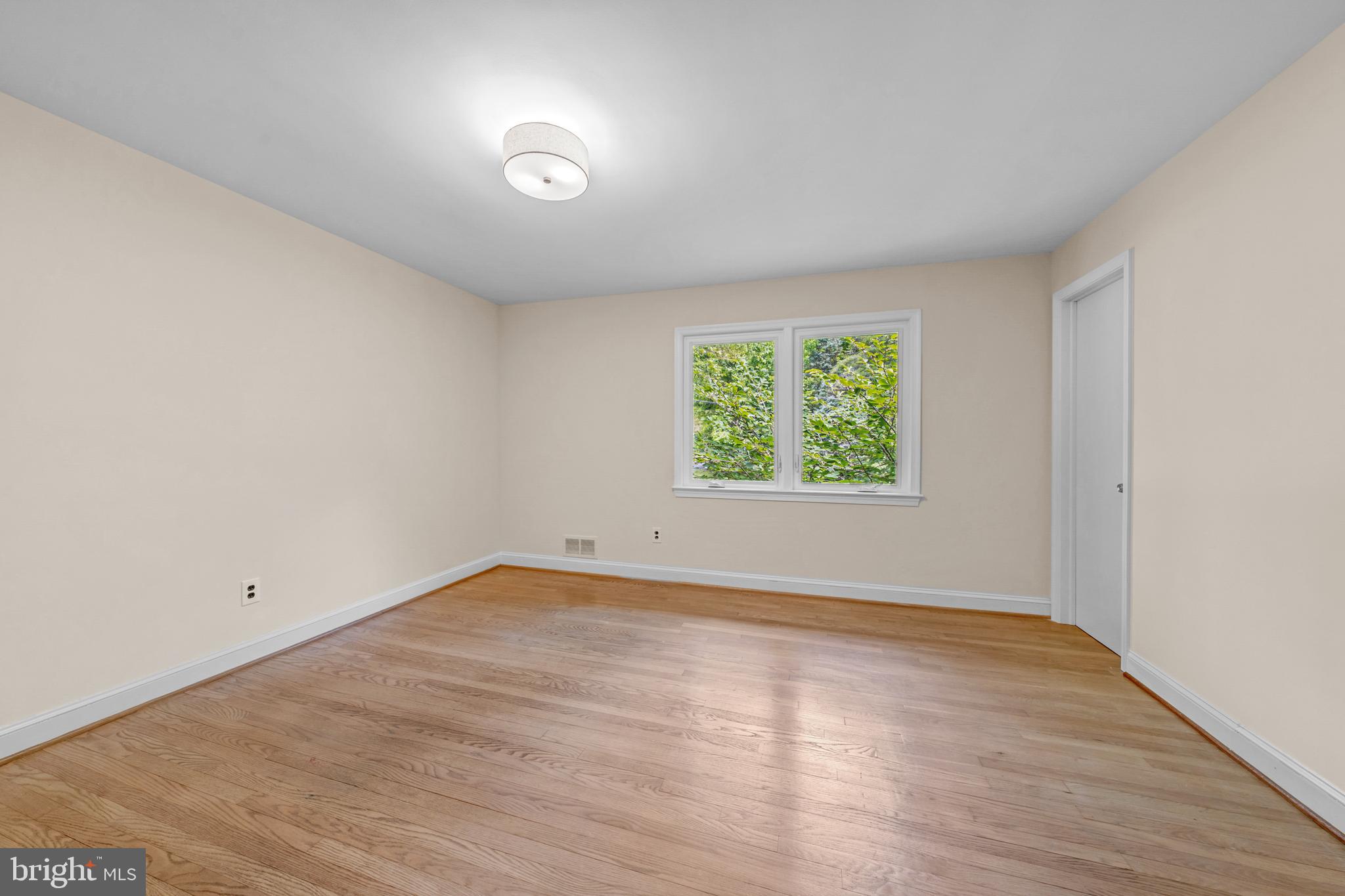 BELLEVUE FOREST - Residential