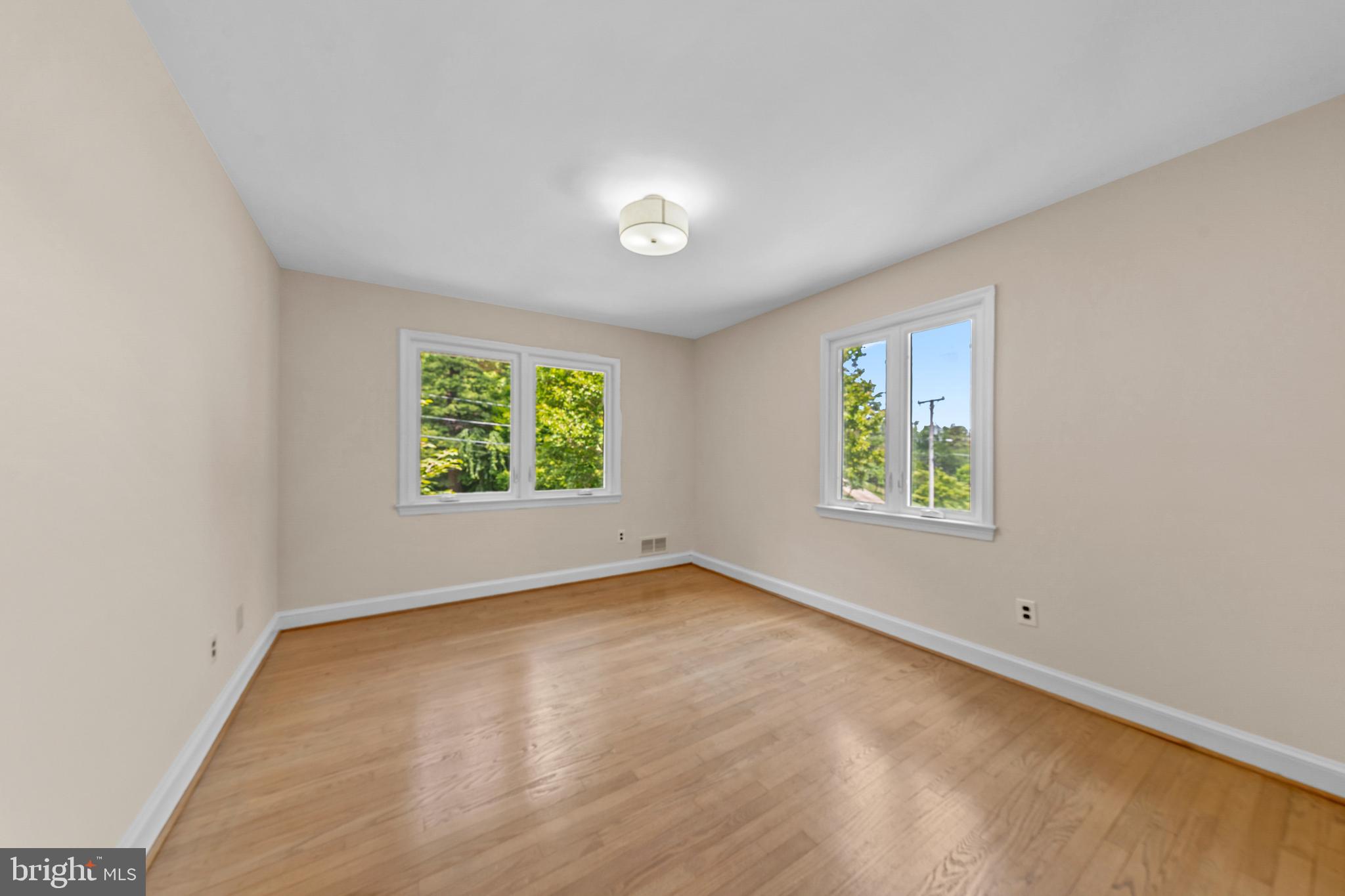 BELLEVUE FOREST - Residential