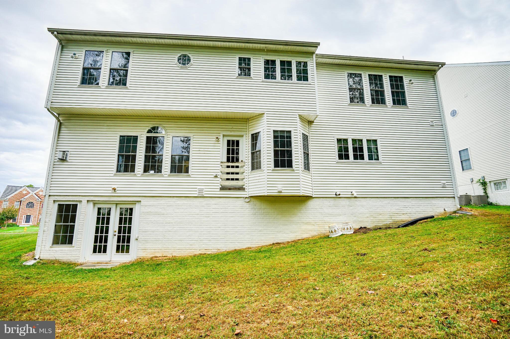 ELM FARM ESTATES - Residential