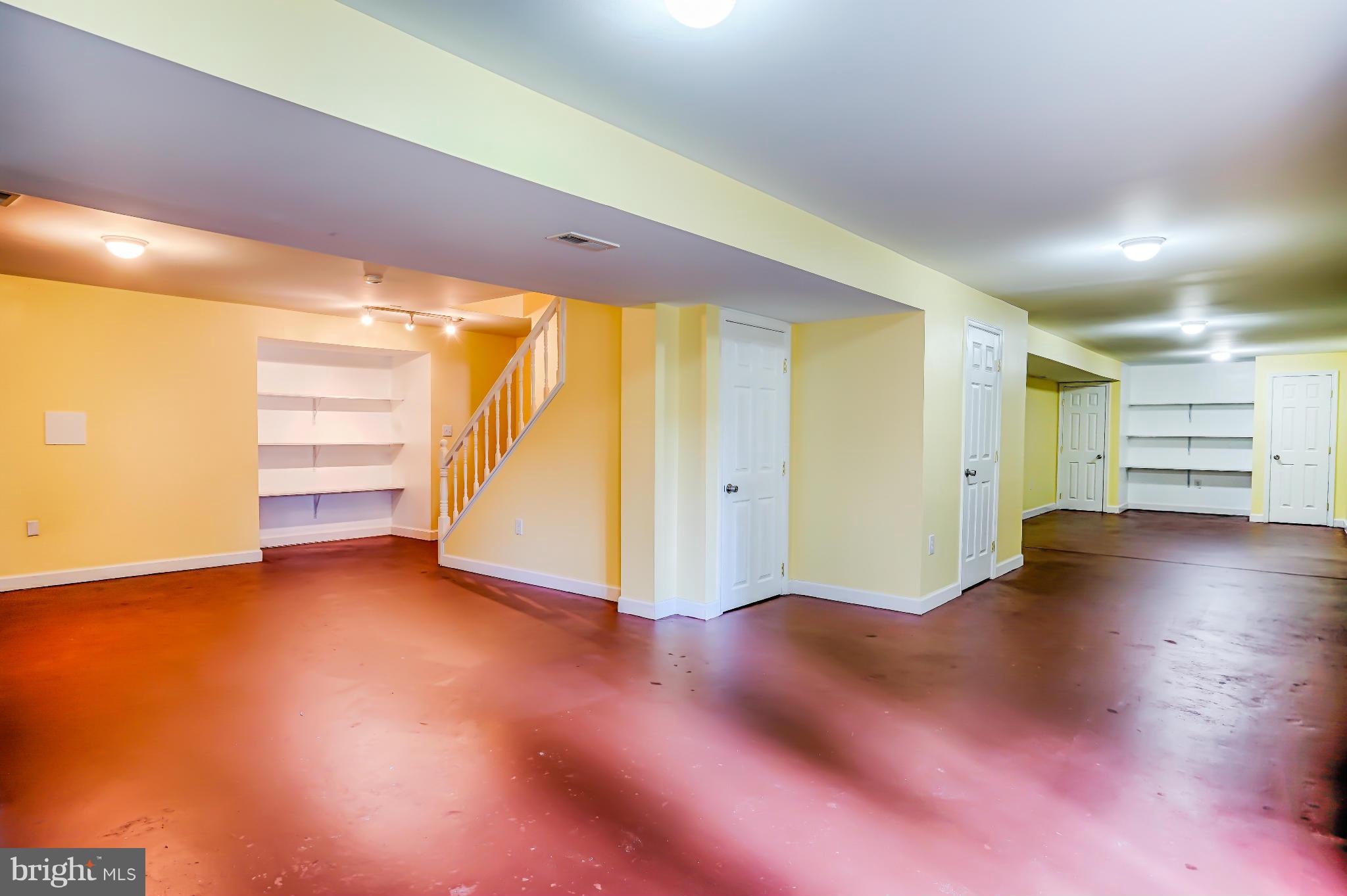 ELM FARM ESTATES - Residential