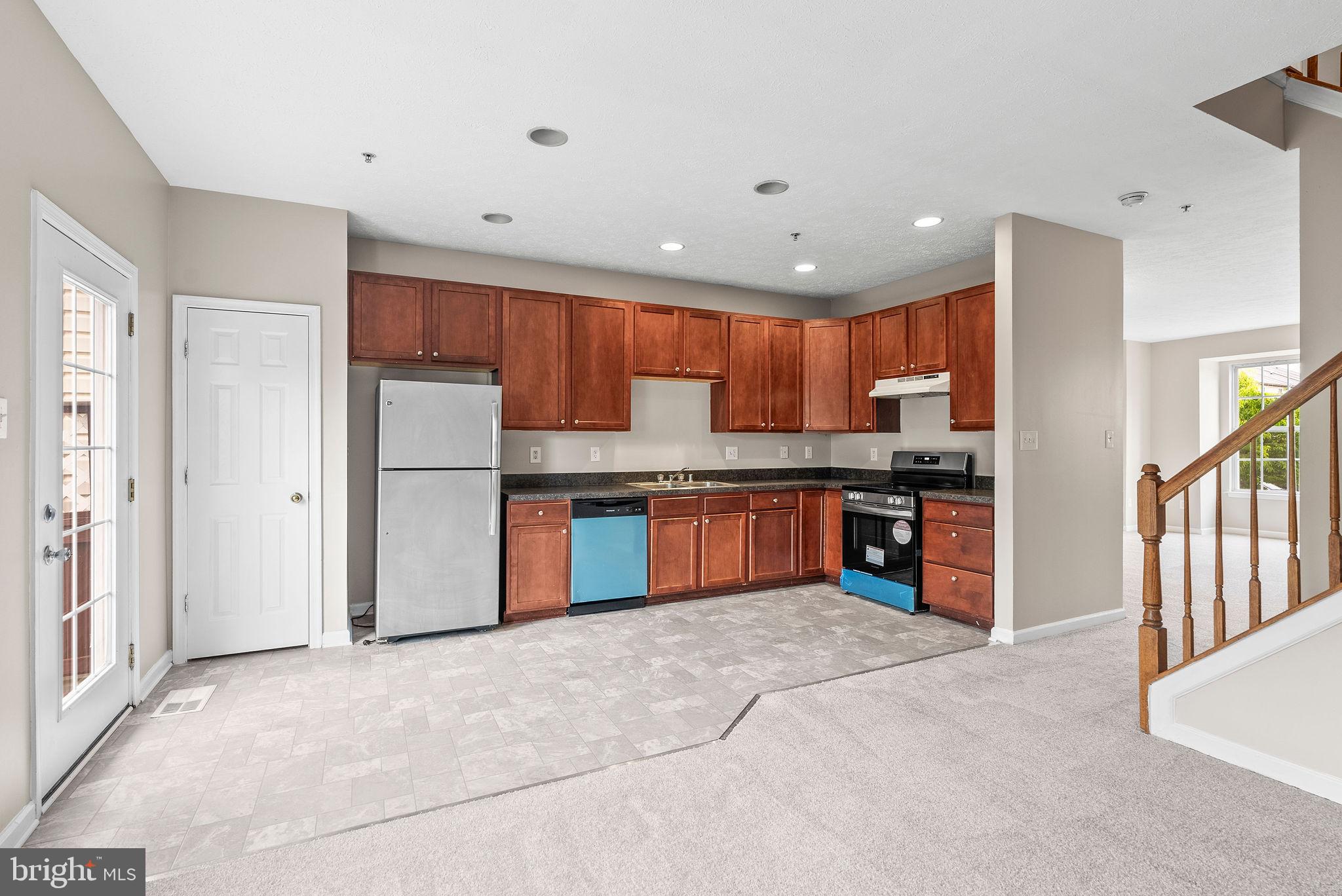 MIRAMAR LANDING - Residential