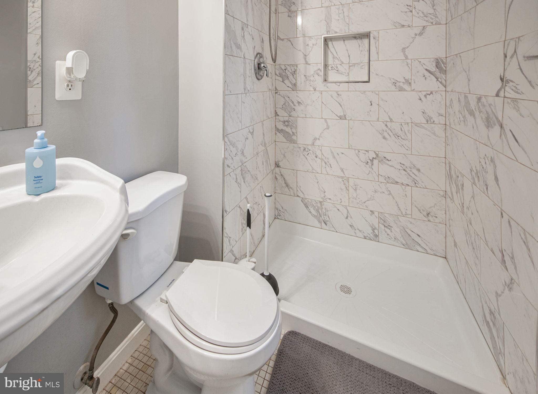 DALE CITY - Residential