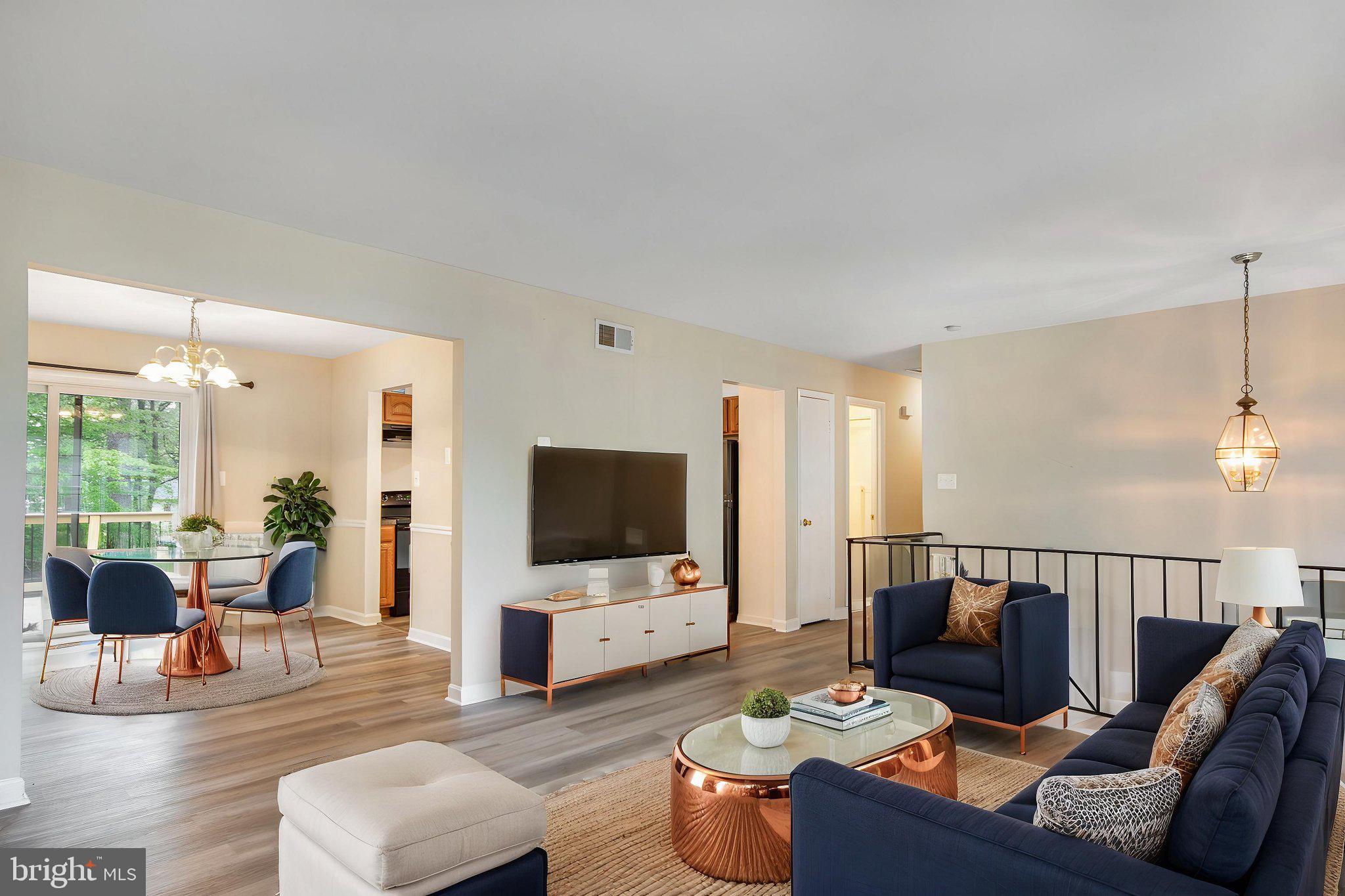 DALE CITY - Residential