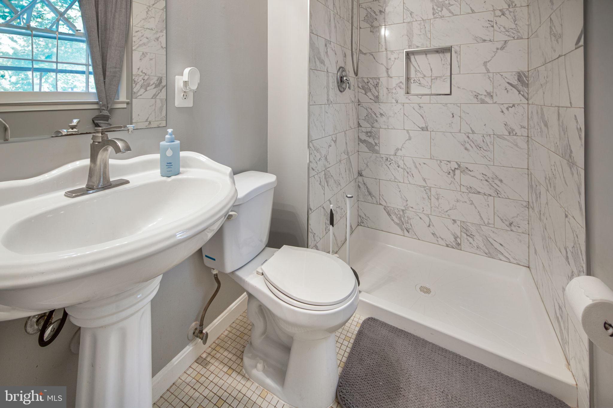 DALE CITY - Residential