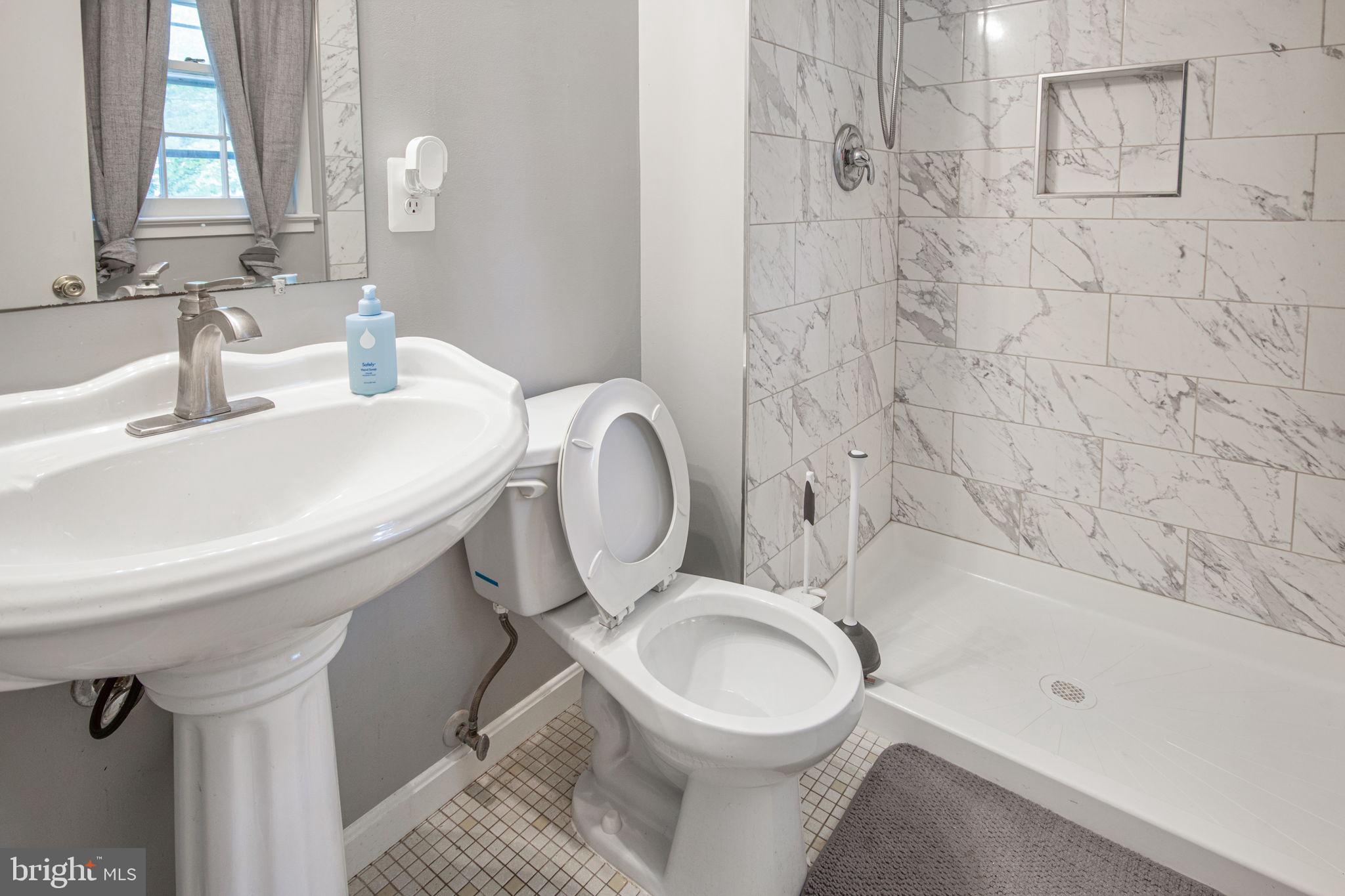 DALE CITY - Residential