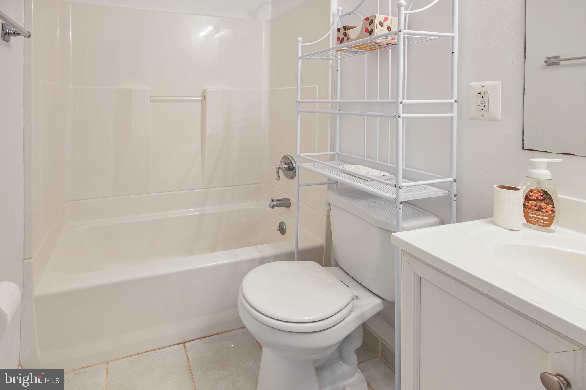 DALE CITY - Residential