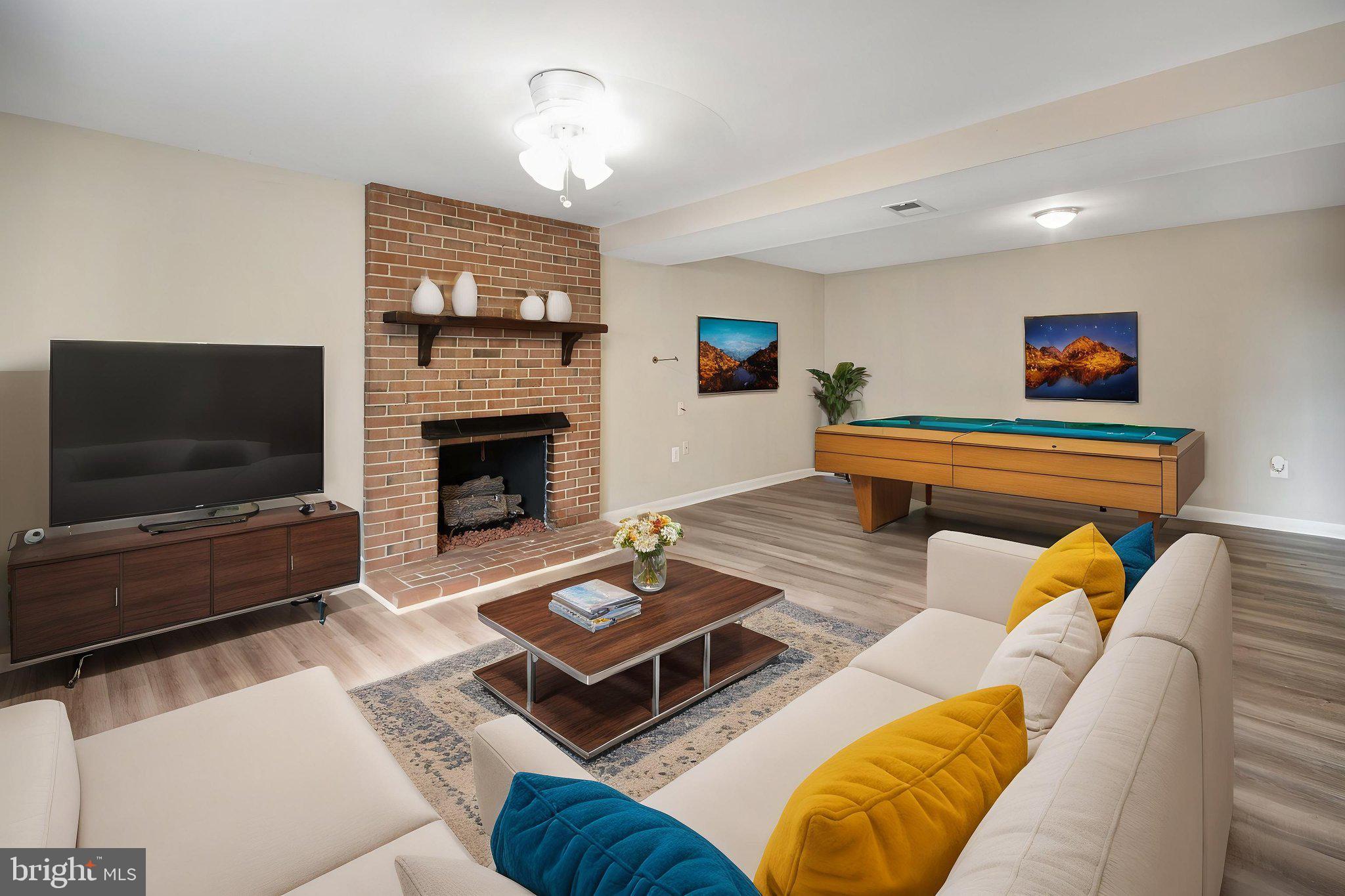 DALE CITY - Residential