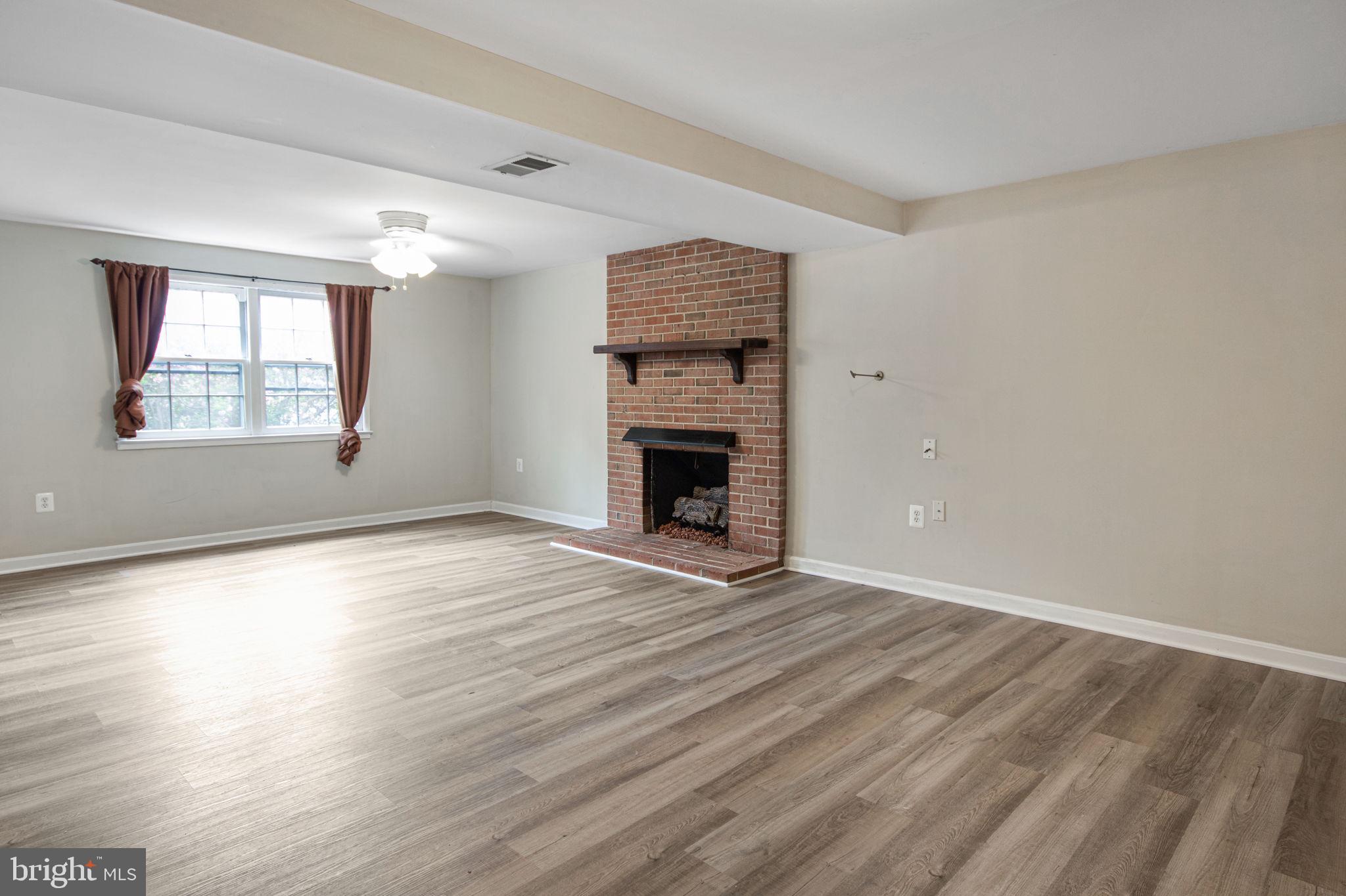 DALE CITY - Residential