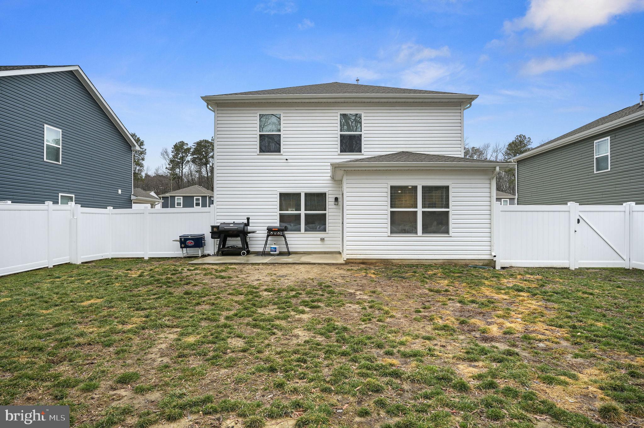 LOGANBERRY VILLAGE - Residential