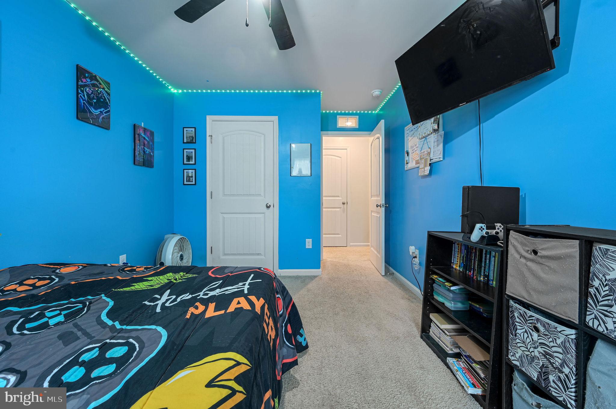 LOGANBERRY VILLAGE - Residential