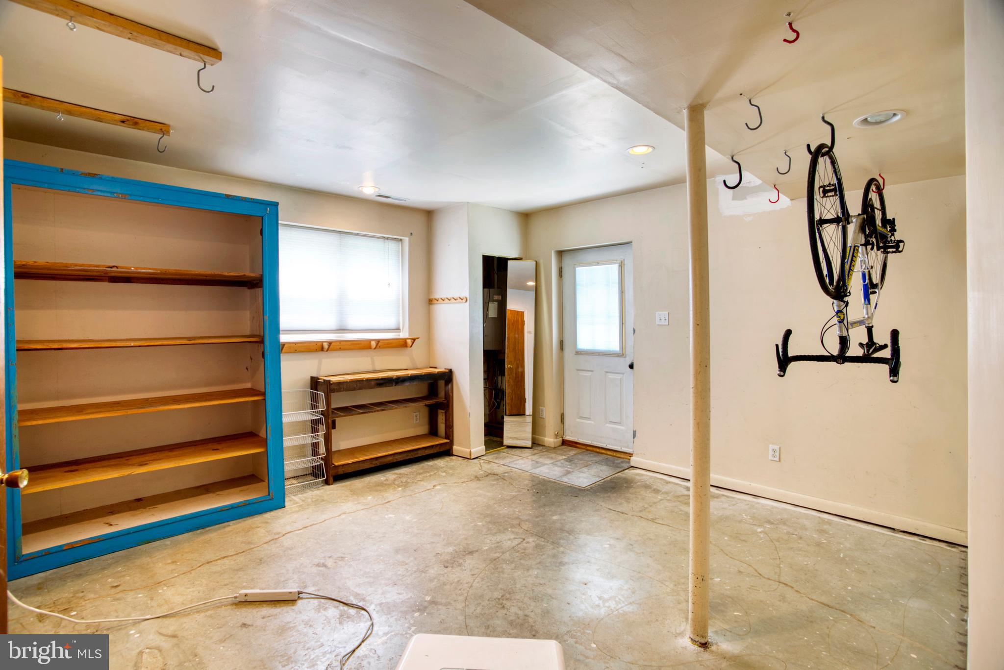 LEACHBURG - Residential