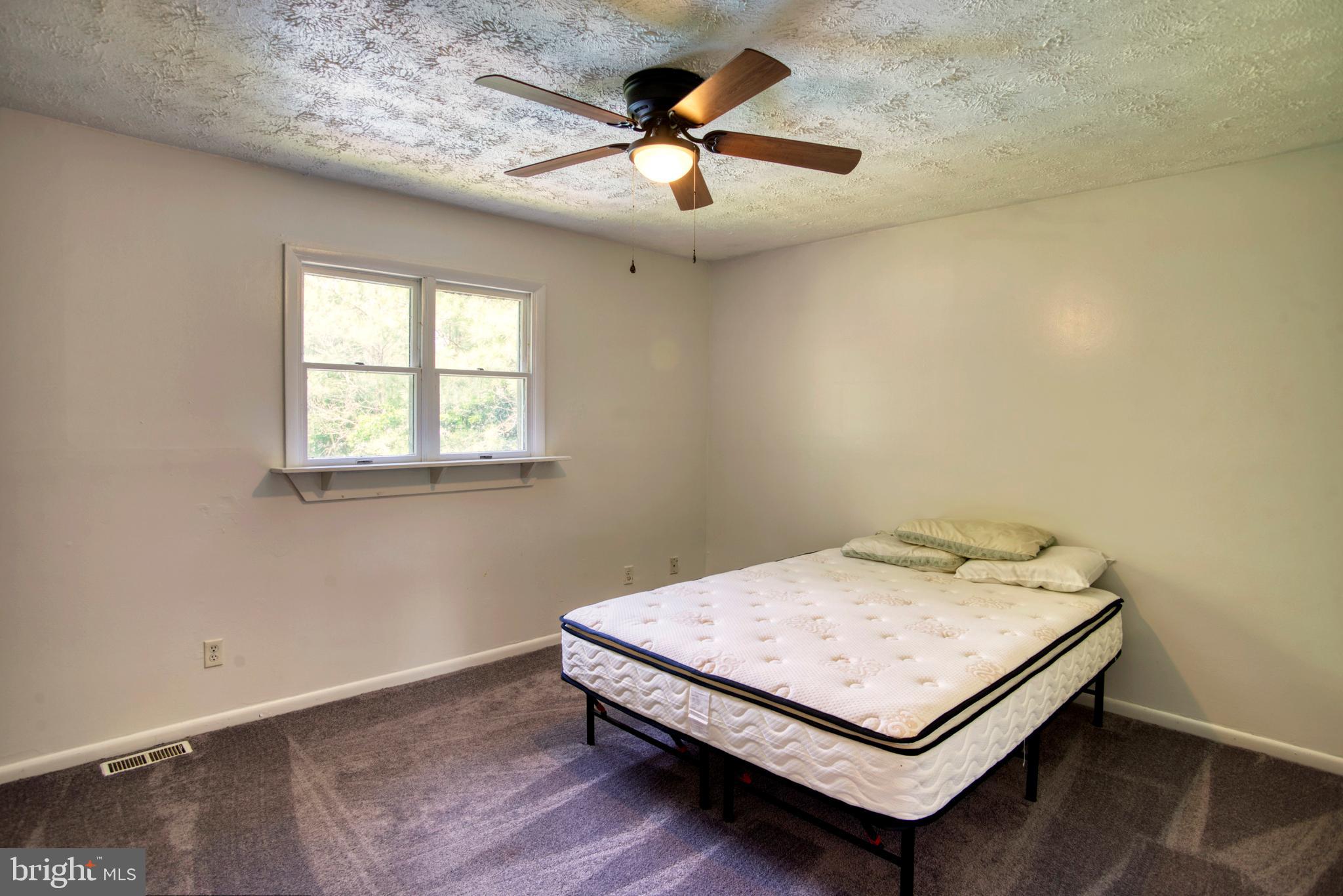 LEACHBURG - Residential