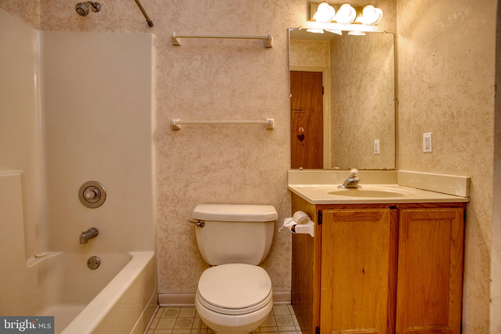 LEACHBURG - Residential