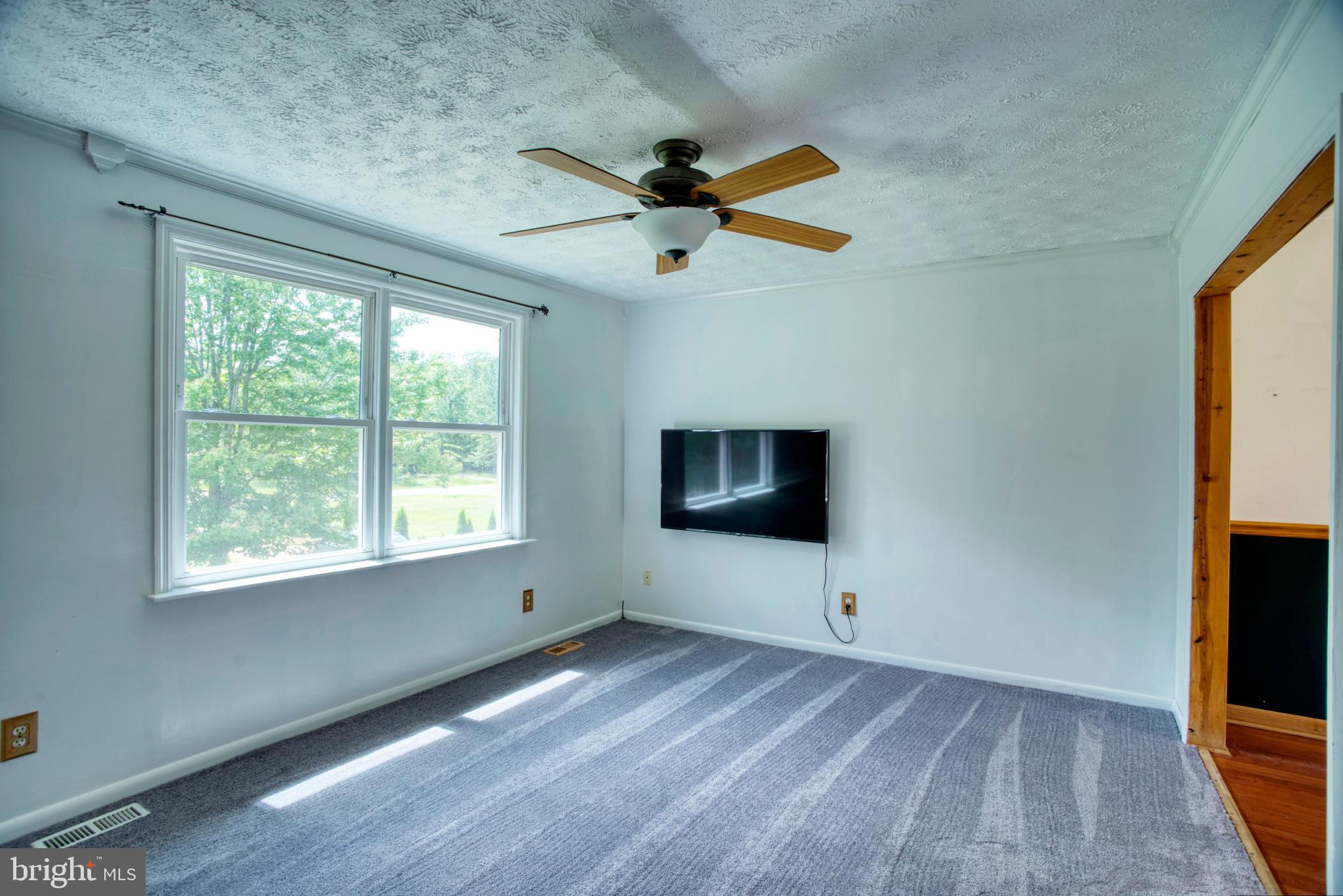 LEACHBURG - Residential