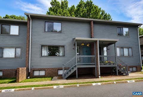 Townhouse For Sale - 128 Harvest Dr Dr<br/> CHARLOTTESVILLE, VA 22903