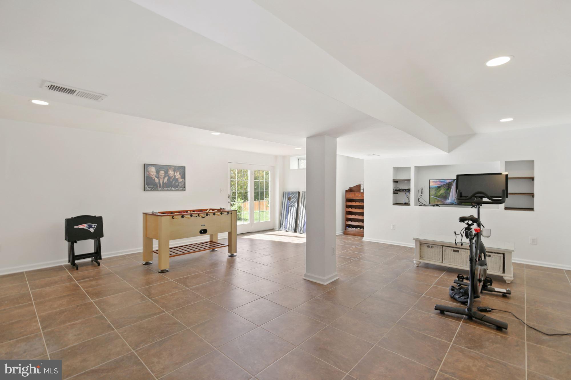 DOMINION VALLEY COUNTRY CLUB - Residential