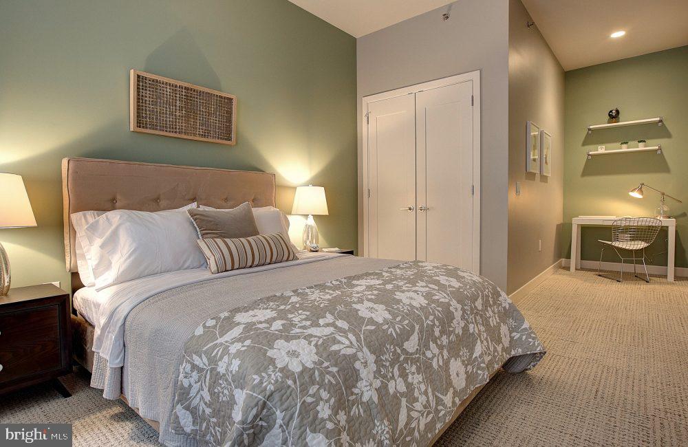 CENTER CITY - Residential Lease
