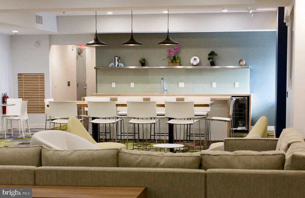 CENTER CITY - Residential Lease