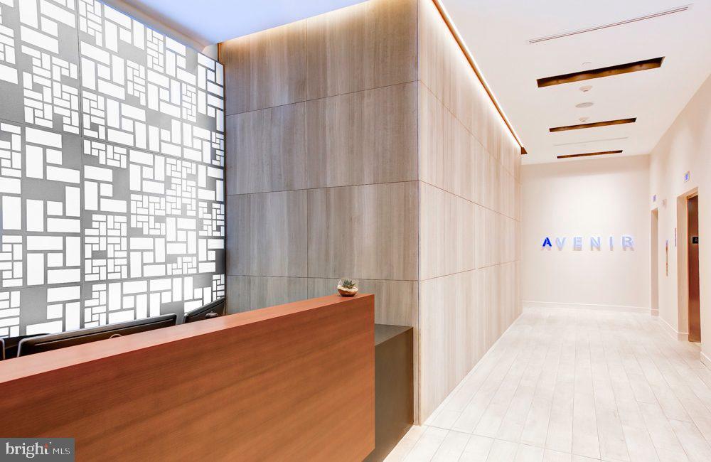 CENTER CITY - Residential Lease
