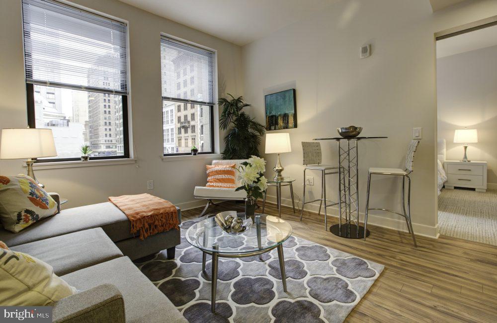 CENTER CITY - Residential Lease