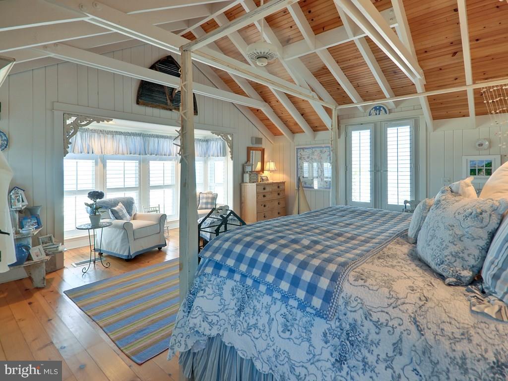 INDIAN BEACH - Residential