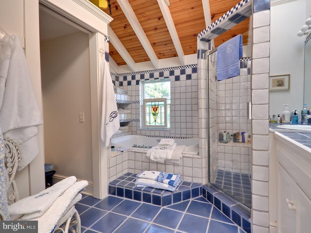 INDIAN BEACH - Residential