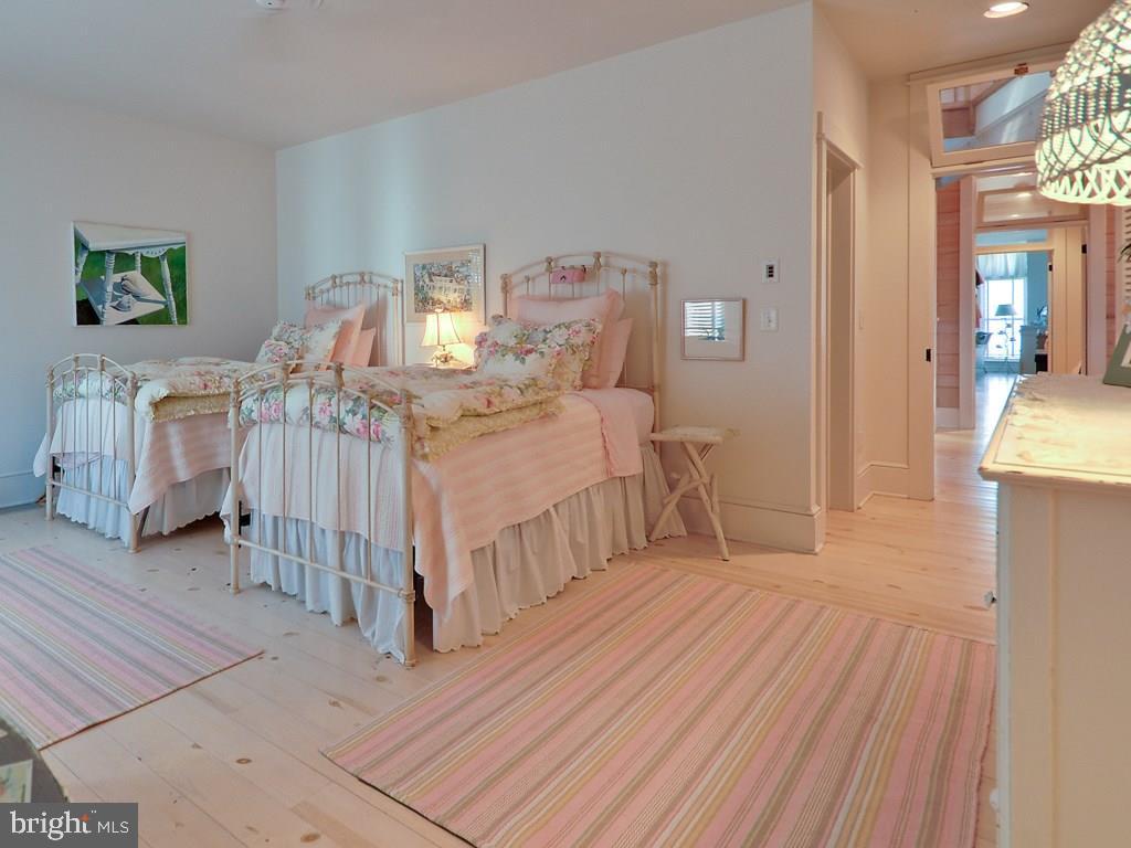 INDIAN BEACH - Residential