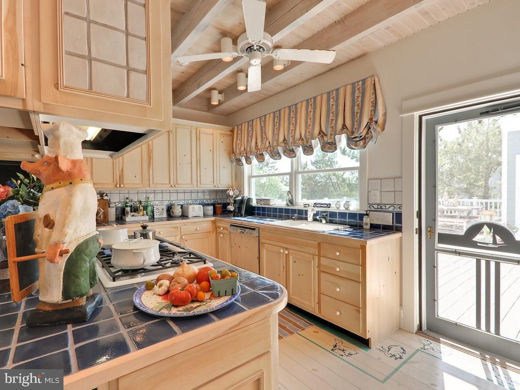 INDIAN BEACH - Residential