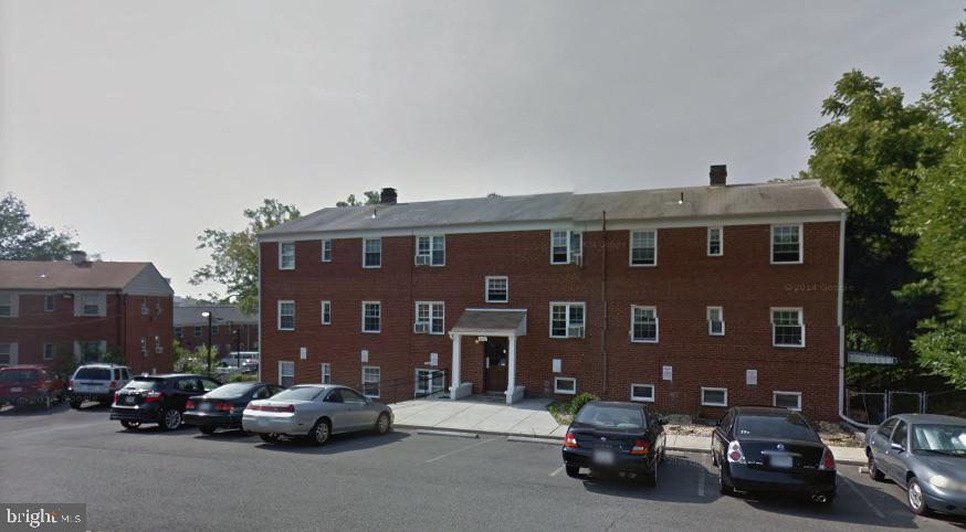 COLUMBIA PIKE - Residential Lease