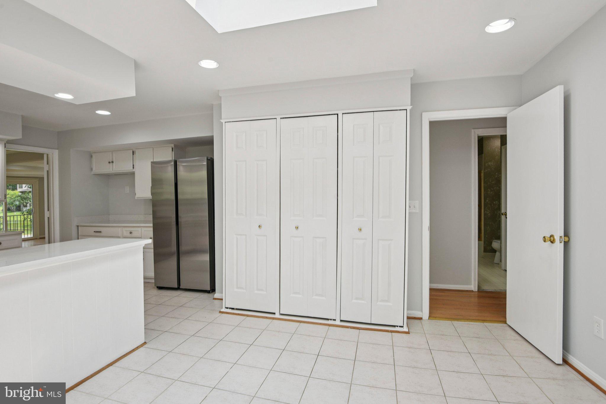 WILLIAMSBURG ESTATES - Residential Lease