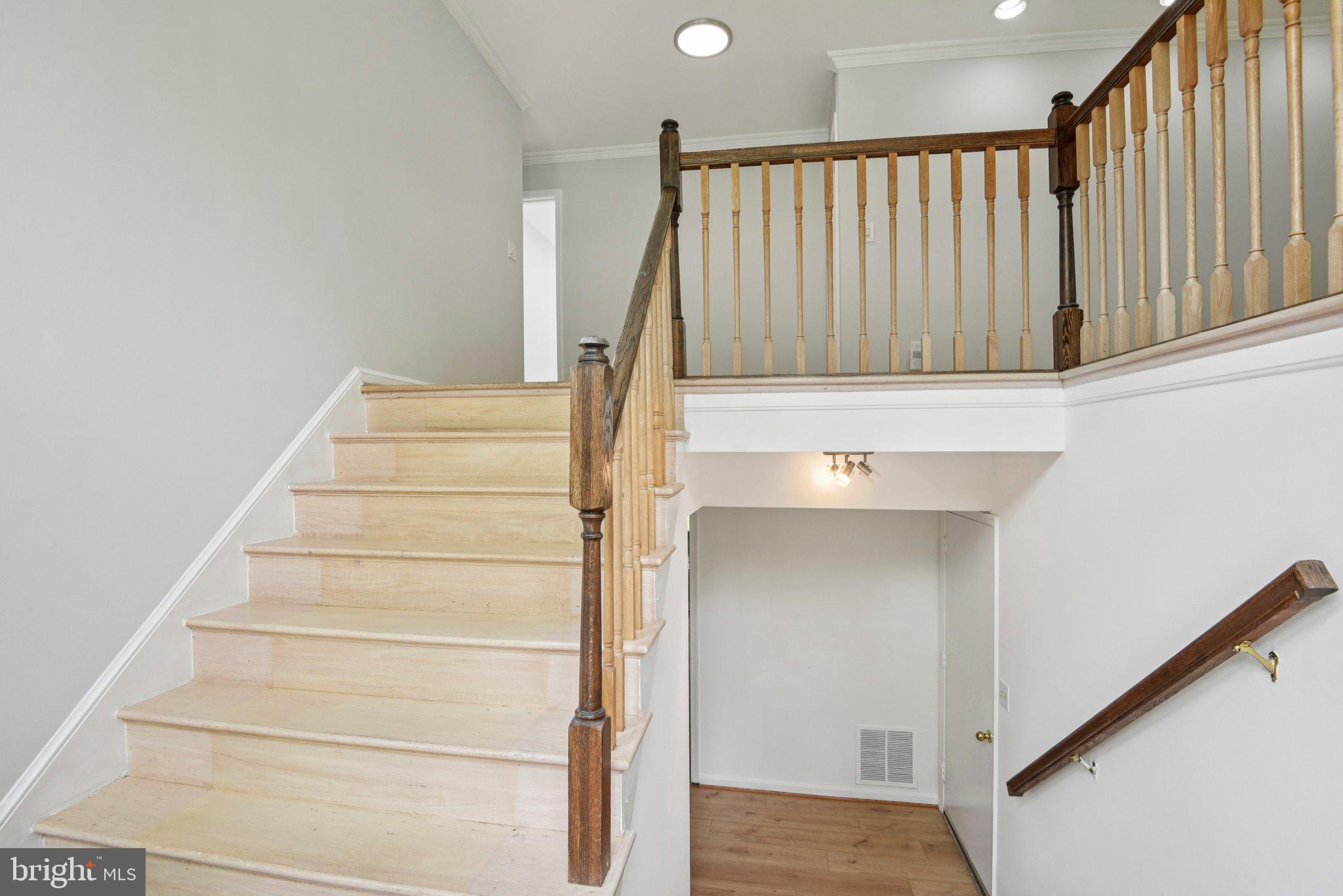 WILLIAMSBURG ESTATES - Residential Lease