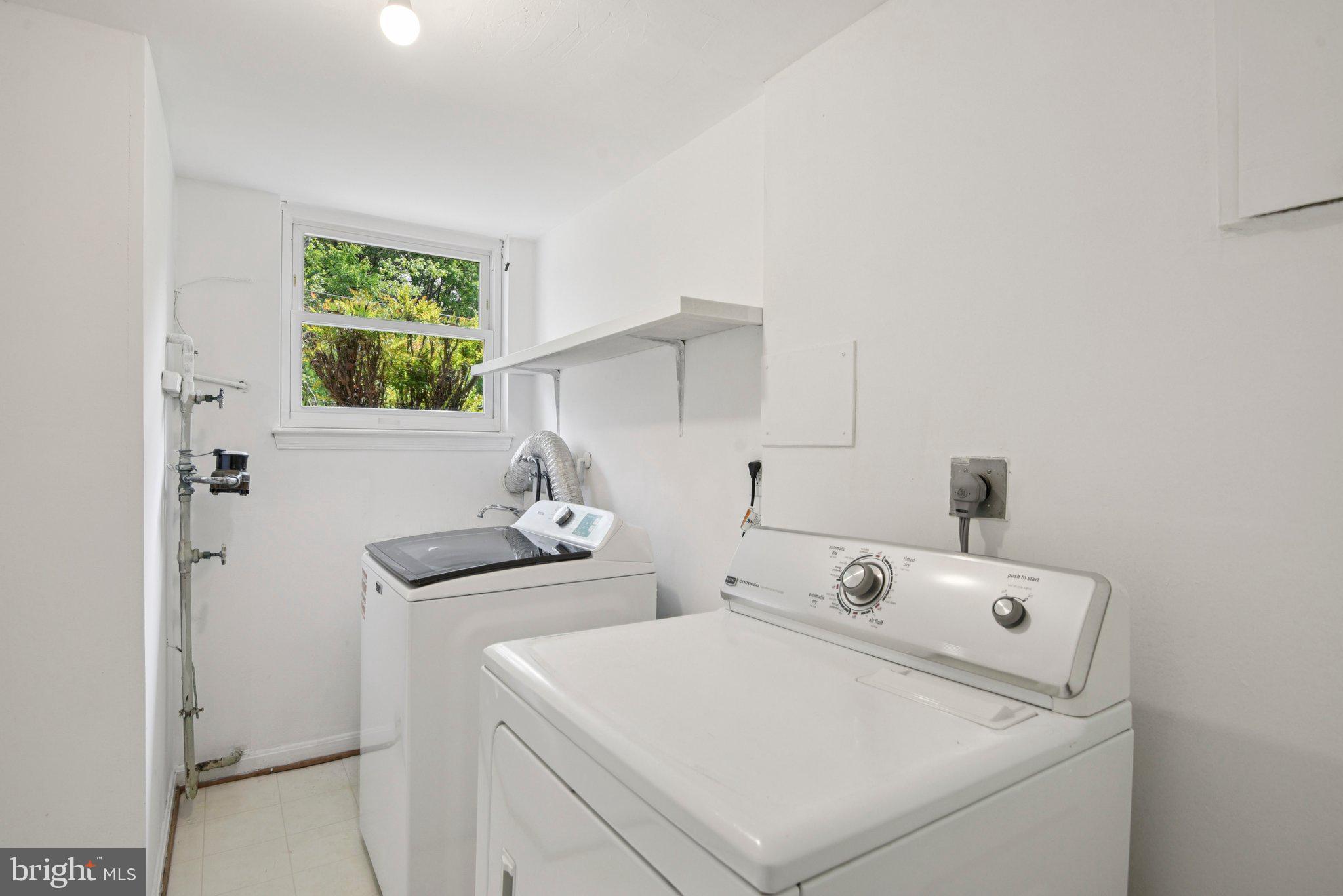 WILLIAMSBURG ESTATES - Residential Lease