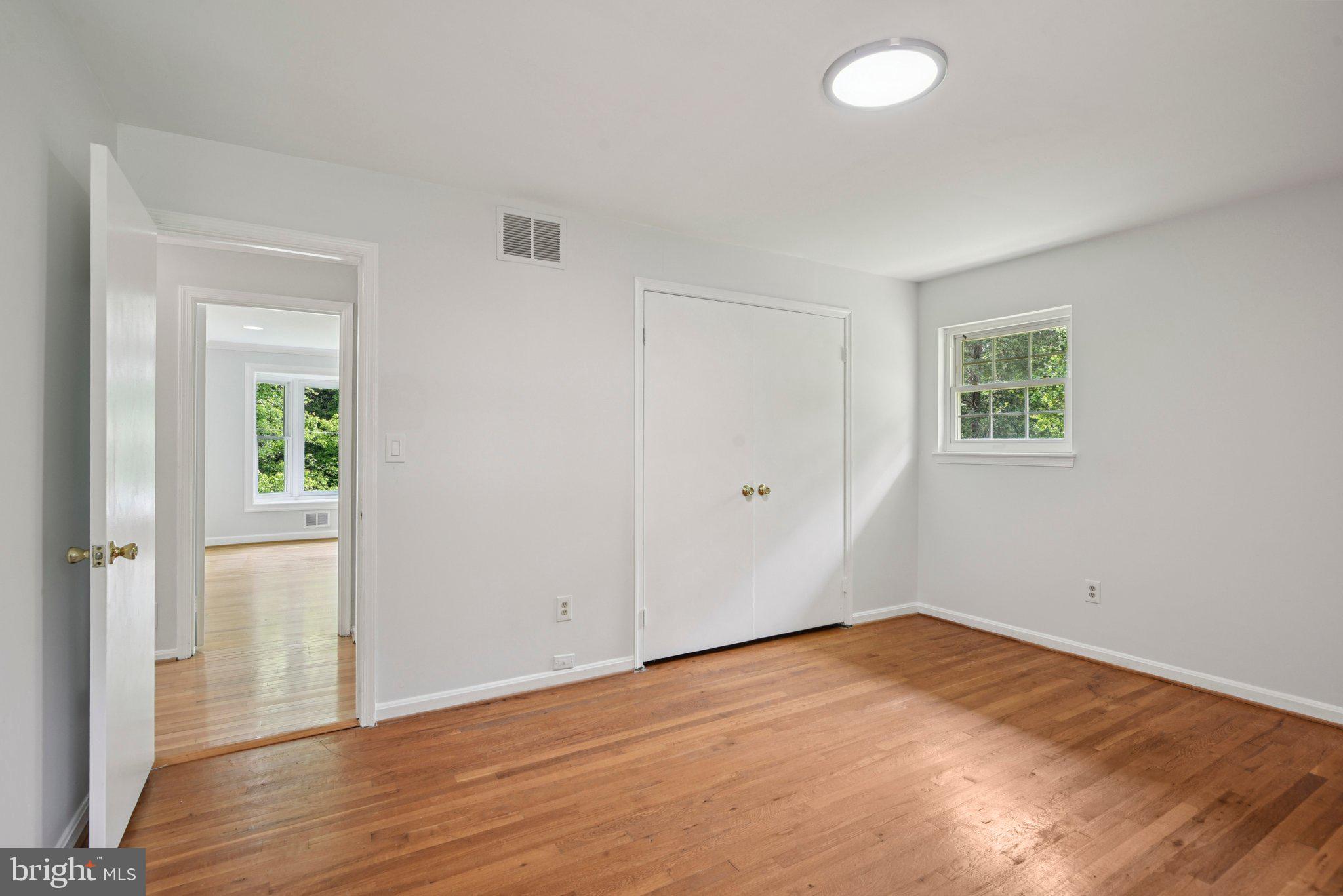 WILLIAMSBURG ESTATES - Residential Lease