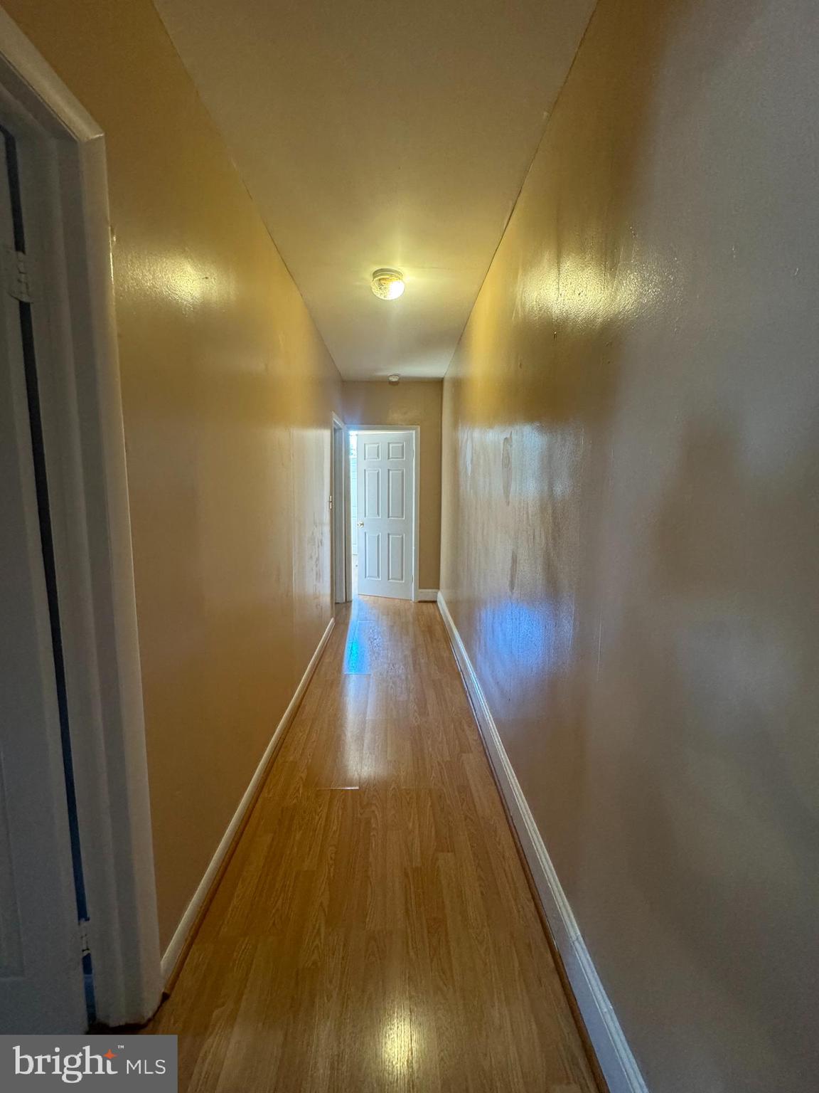 QUEEN VILLAGE - Residential Income