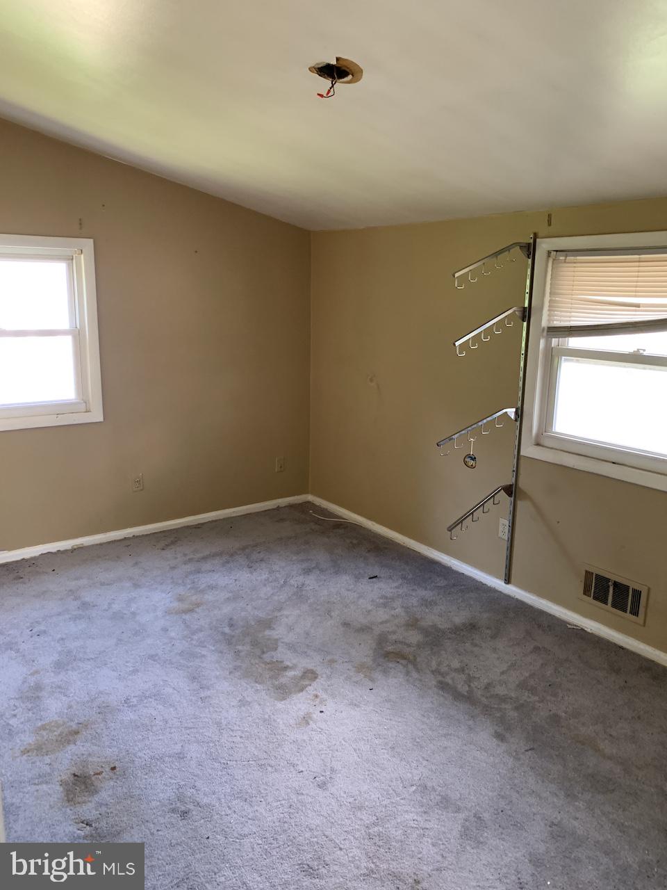 ROBIN HILLS - Residential