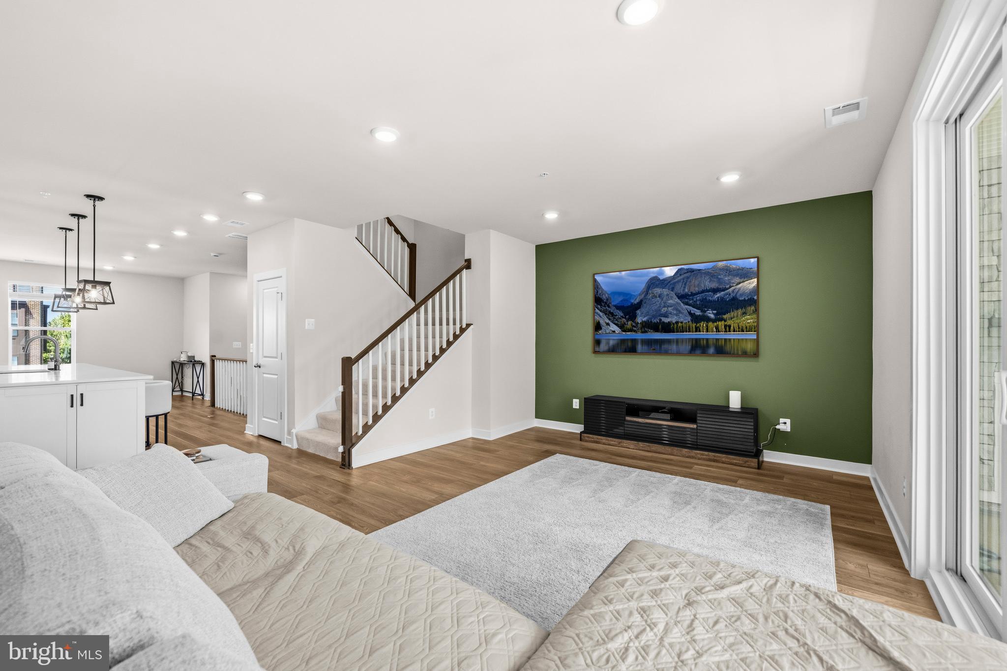 20813 WOOD QUAY DRIVE