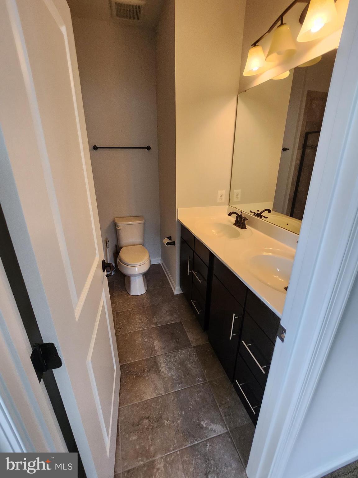 CREEKSIDE VILLAGE - Residential Lease