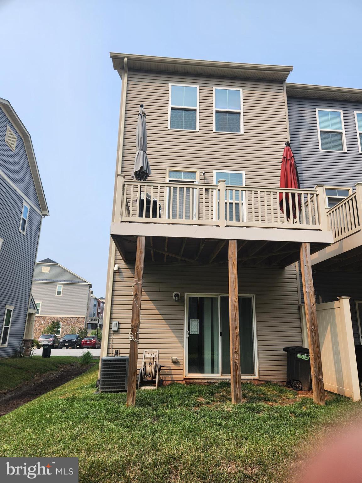 CREEKSIDE VILLAGE - Residential Lease