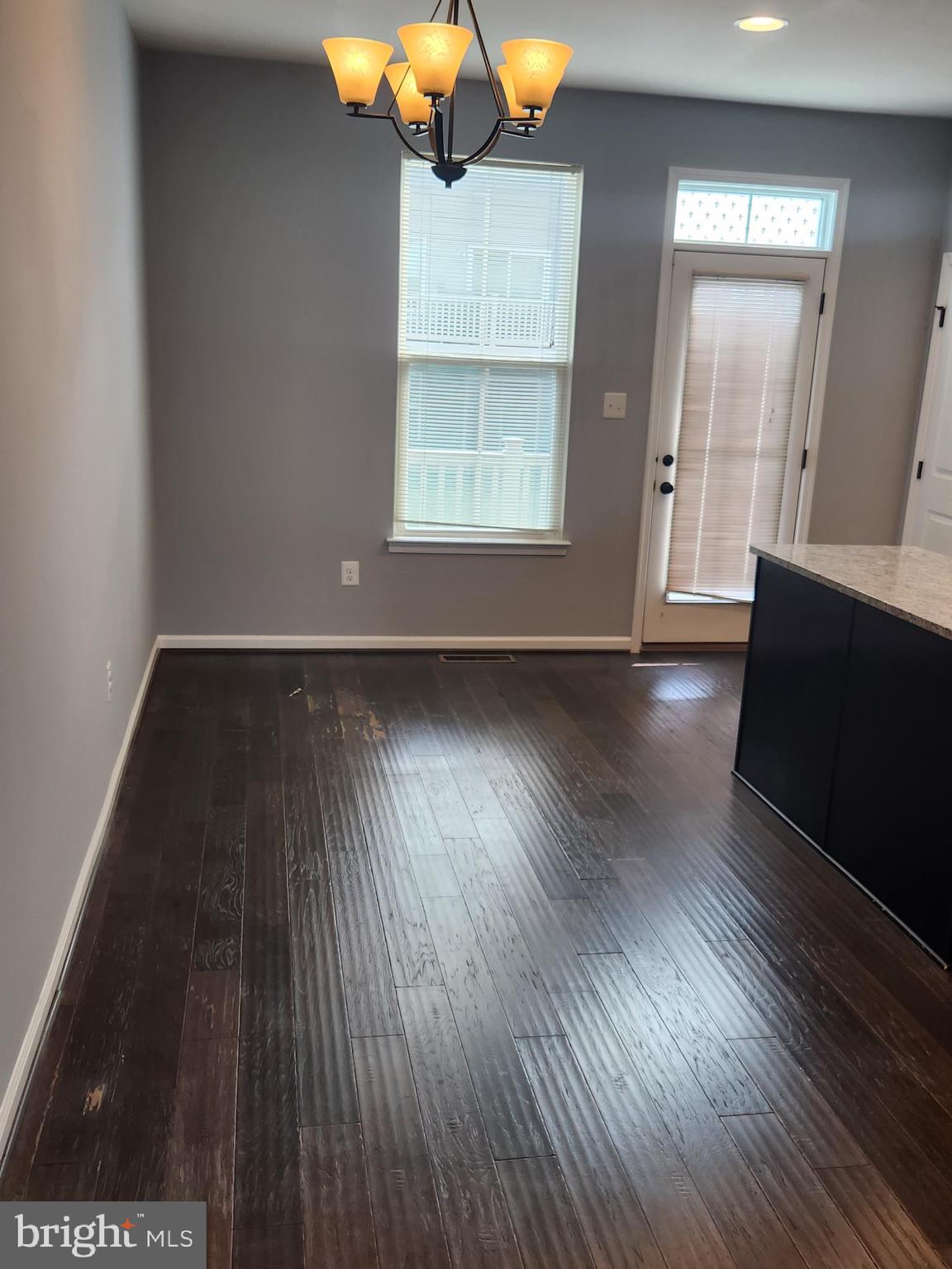 CREEKSIDE VILLAGE - Residential Lease