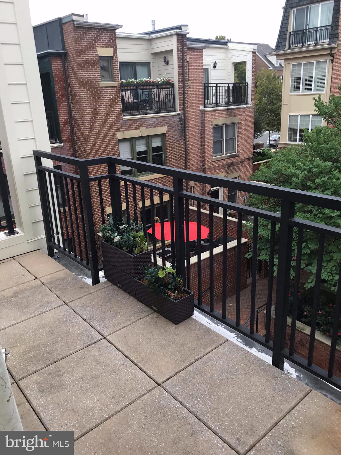 DUKE CONDOMINIUM - Residential Lease