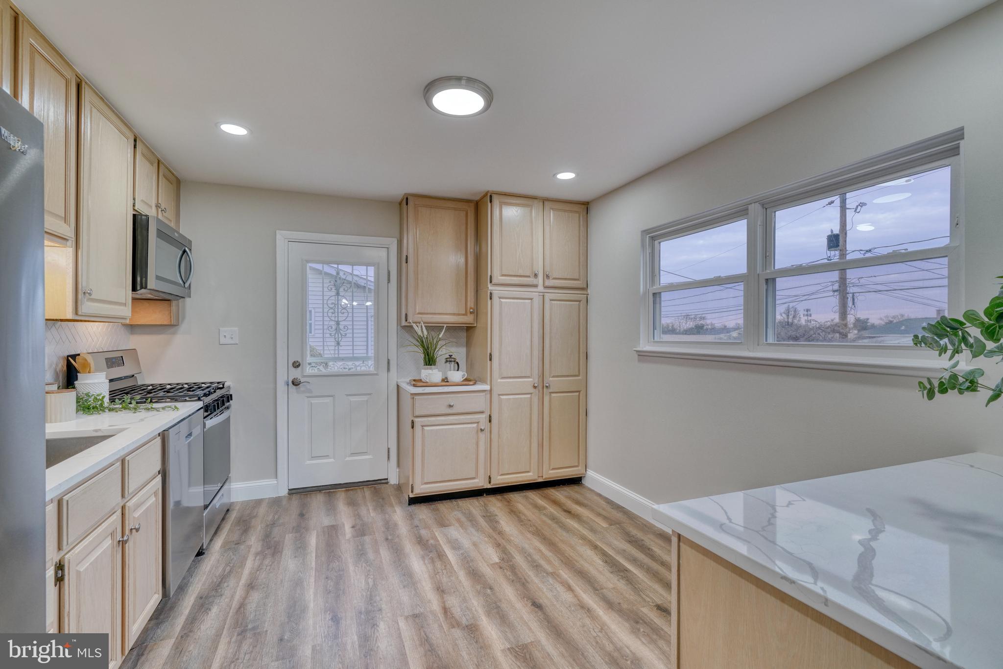 WESTVIEW PARK - Residential Lease