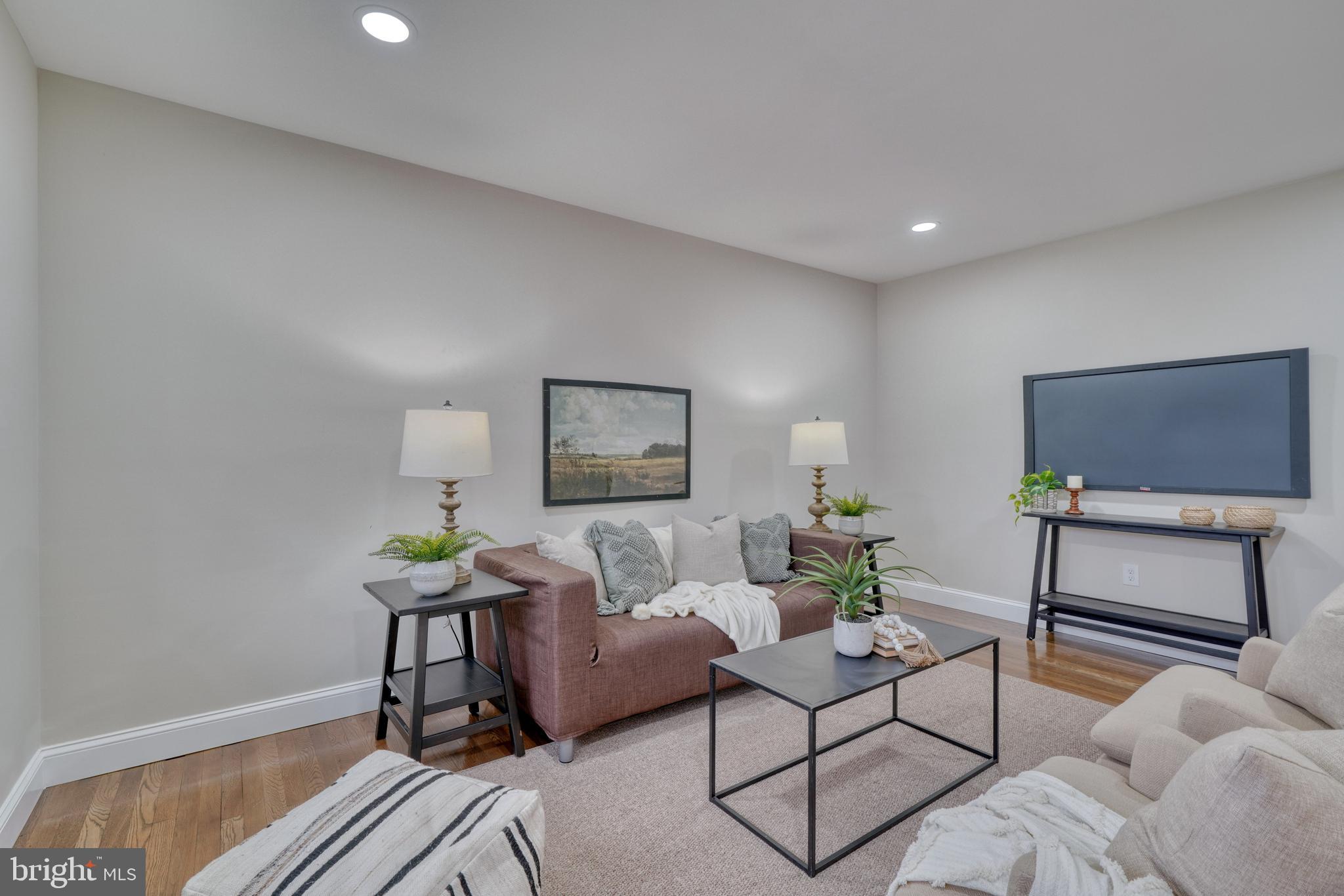 WESTVIEW PARK - Residential Lease